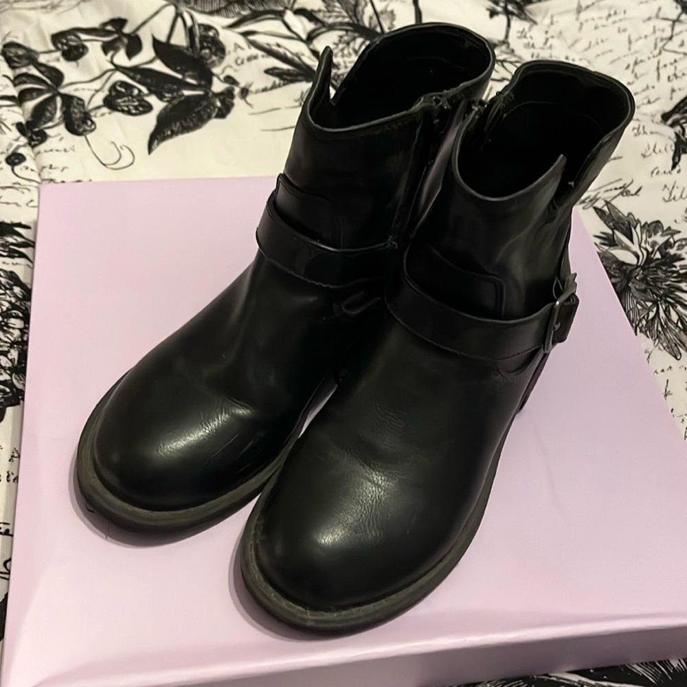 Black biker style boots for girls size 2